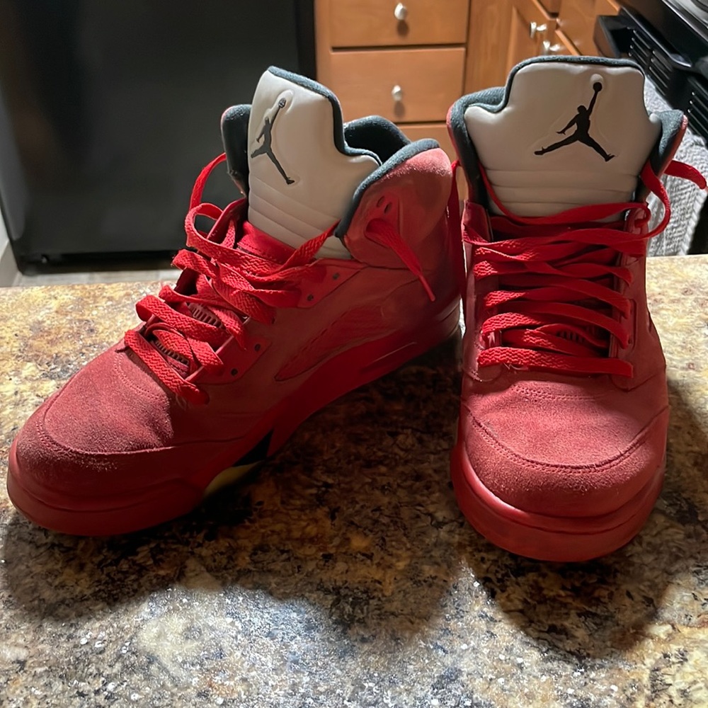 Jordan Retro 5 Red Suede